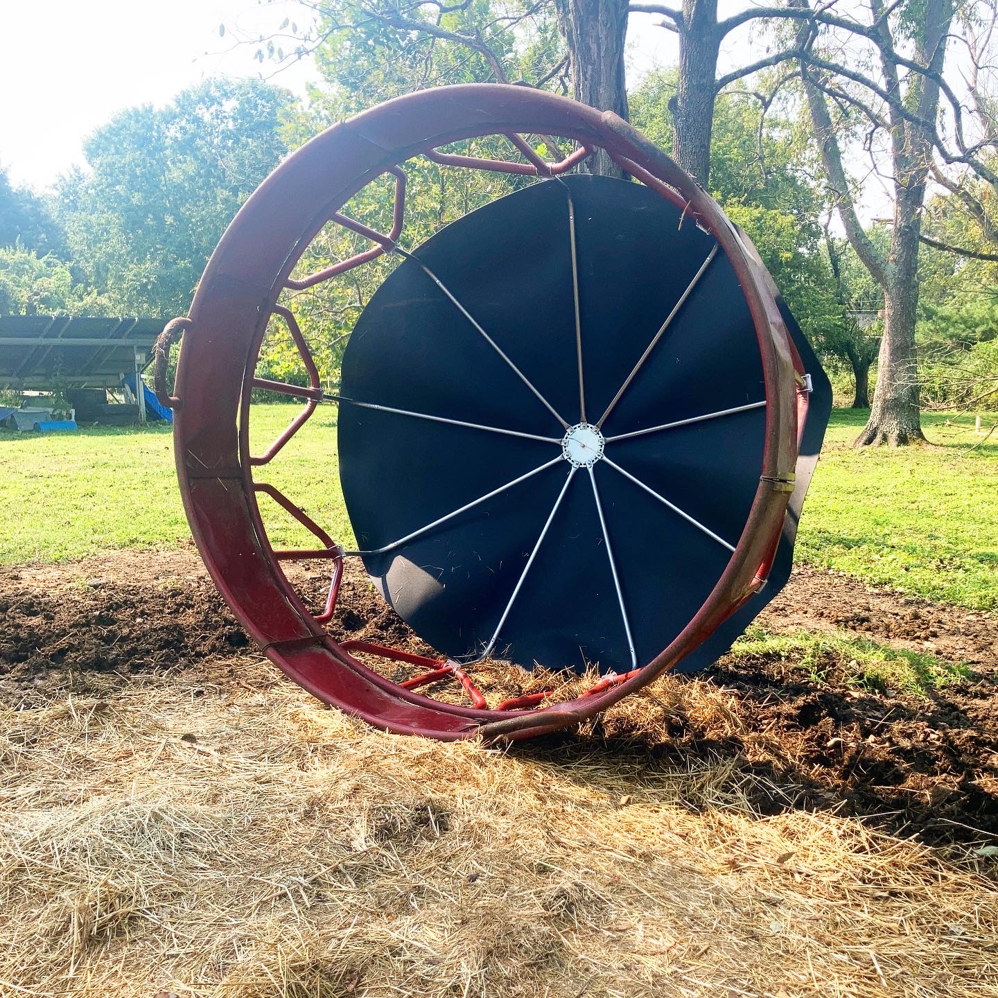 Moving Hay Ring with Cover